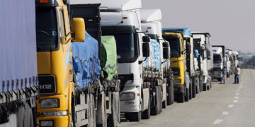 Truckers seek Covid-19 tests on drivers doubled to address shortfall.
