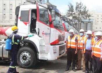 Siginon acquires a fleet of 40 new trucks to meet growing demand.